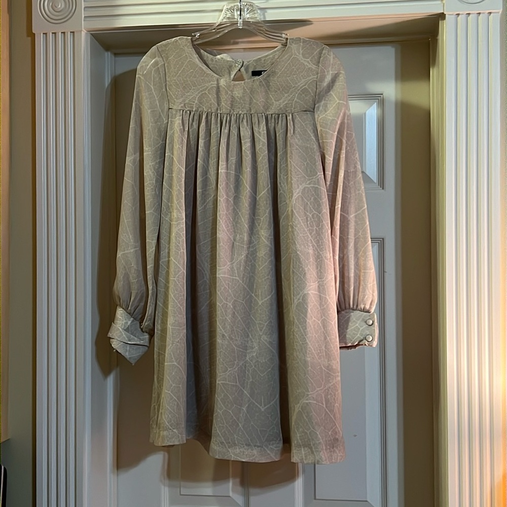 Women’s dress